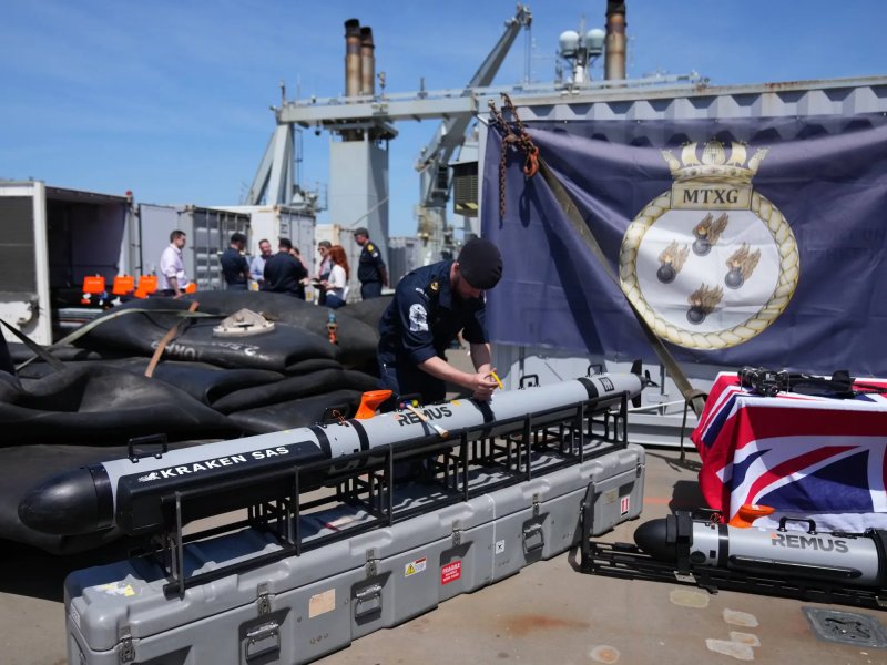 UK announces readiness to assist in demining Strait of Hormuz