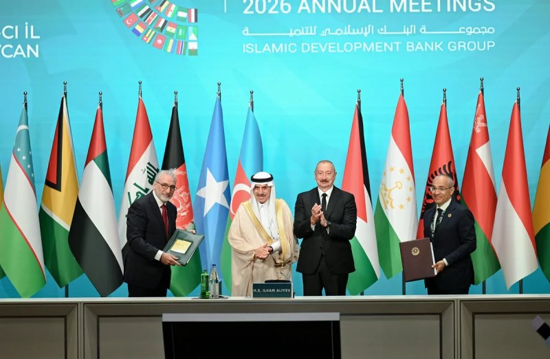 Azerbaijan and Islamic Development Bank Group ink agreements