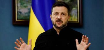 Zelenskiy warns of a potential large-scale Russian assault tonight