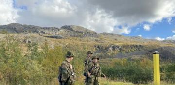 Swedes face fines for hurling stones into Russian territory (World)