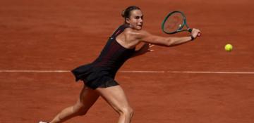 Sabalenka beats Osaka to reach French Open quarter-finals