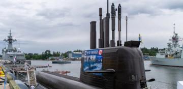 South Korea pushes Canada's submarine bid in high-level talks