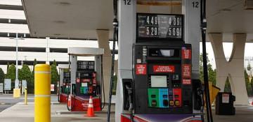 Crimea halts fuel sales and suspends emergency voucher distribution