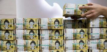 South Korean won falls to weakest level since 2009