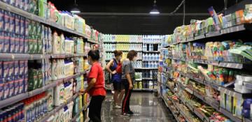 Global food prices dip but stay near three-year high: FAO