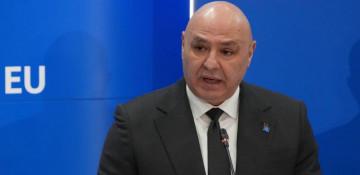 Lebanon’s president warns Iran to keep its distance