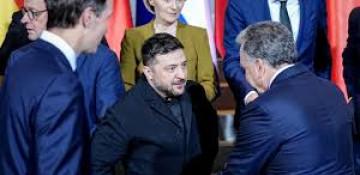 Zelensky reveals “positive” talks with Trump envoys on Ukraine war peace efforts (Politics)