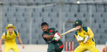 Mosaddek’s unbeaten 86 lifts Bangladesh to 284-8 vs Australia