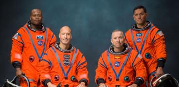 NASA unveils crew for 2027 Artemis III mission (World)