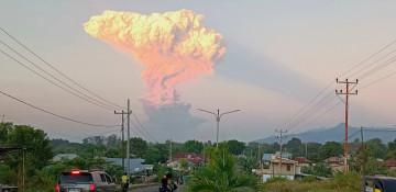 Indonesia's Mount Lewotobi Laki-laki erupts again, residents warned