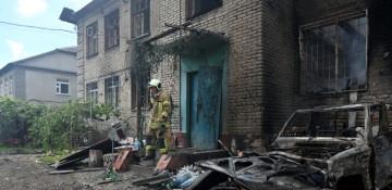 Deadly Ukraine–Russia border strikes leave three dead as drone war escalates (Politics)