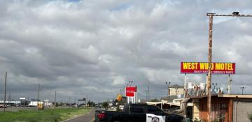 Texas shooting leaves one dead, 10 injured (World)