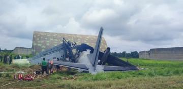 At least 5 killed in India Air Force aircraft crash -  VIDEO 