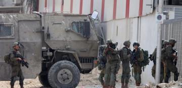 Israeli forces, settlers storm multiple towns in West Bank
