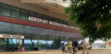 Al Qaeda-affiliated group claims deadly Niger airport assault
