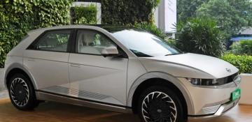 Are electric vehicles finally going mainstream in India