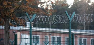 Most EU states support external camps for deported migrants