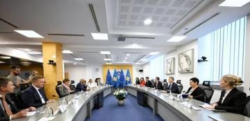Kosovo holds snap election amid ongoing political stalemate -  VIDEO 