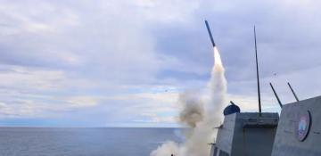 Iranian army says it fired warning shots at US warships in Sea of Oman 