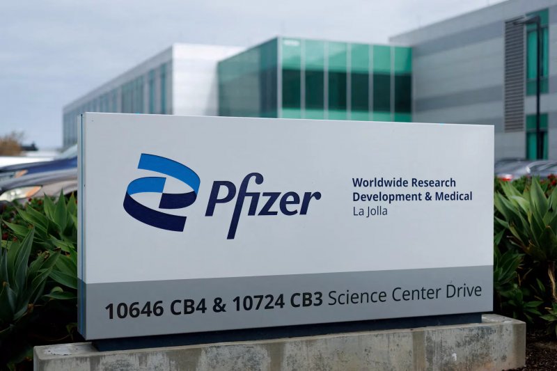 Pfizer’s finance chief Dave Denton to exit in August