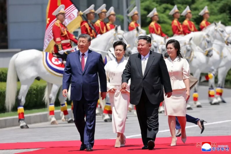 Xi Jinping heads back to China after North Korea visit