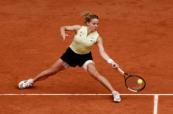 Chwalinska stuns Kalinskaya to reach French Open semi-finals