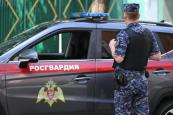 Man threatens residents with a knife at a playground in Russia