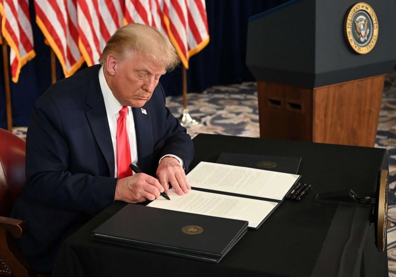 Trump signs $70B immigration enforcement bill