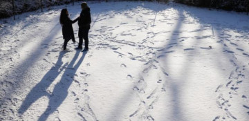 Winter storm hits U.S. South with rare snowfall