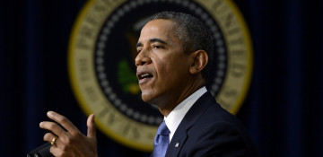 Obama extends sanctions against Iran