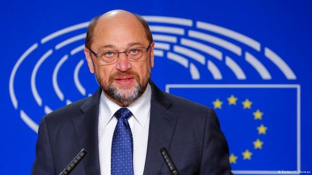 Former European Parliament president to run against Merkel