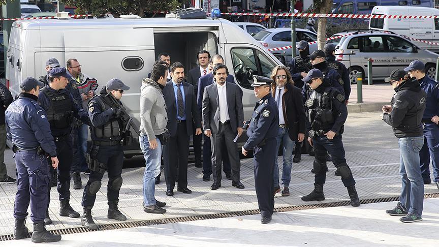 Turkey issues second extradition request for 8 soldiers