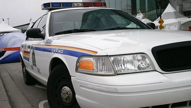 Shots fired at Quebec mosque with 40 people inside