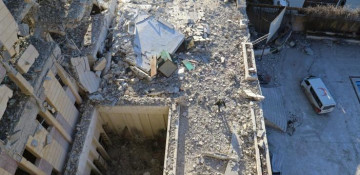 Air strikes hit Red Crescent offices in Syria, monitoring group says