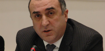 Azerbaijani FM mulls Lapshin’s case with Russian envoy