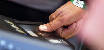 China to start fingerprinting foreign visitors