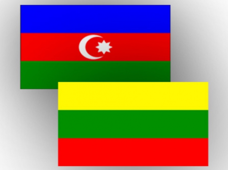 Azerbaijani President congratulates Lithuanian counterpart on public holiday
