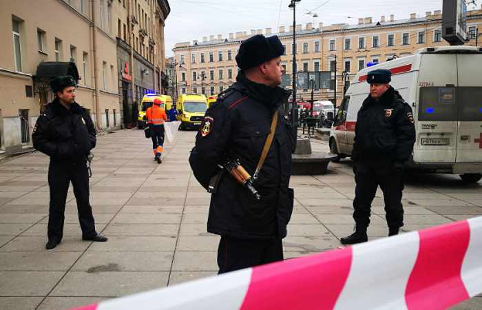 Body of Central Asian found in St. Petersburg Metro explosion epicenter