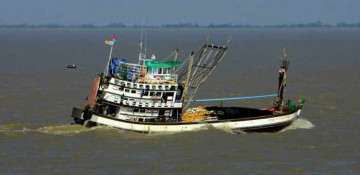 Over dozen killed as passenger boat sinks after collision in Western Myanmar