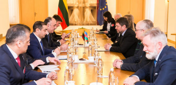 Azerbaijan, Lithuania aim to boost trade, economic co-op