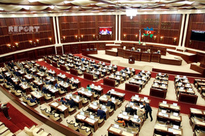 Azerbaijani Parliament passes draft law considering bans to lawmakers