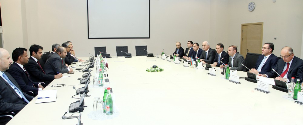 Azerbaijan, Qatar discuss establishment of joint investment fund