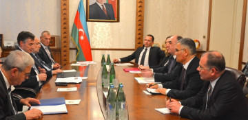 Azerbaijani FM meets European Parliament delegation