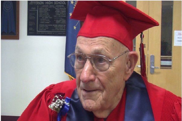 World War II vet gets high school diploma after 71 years
