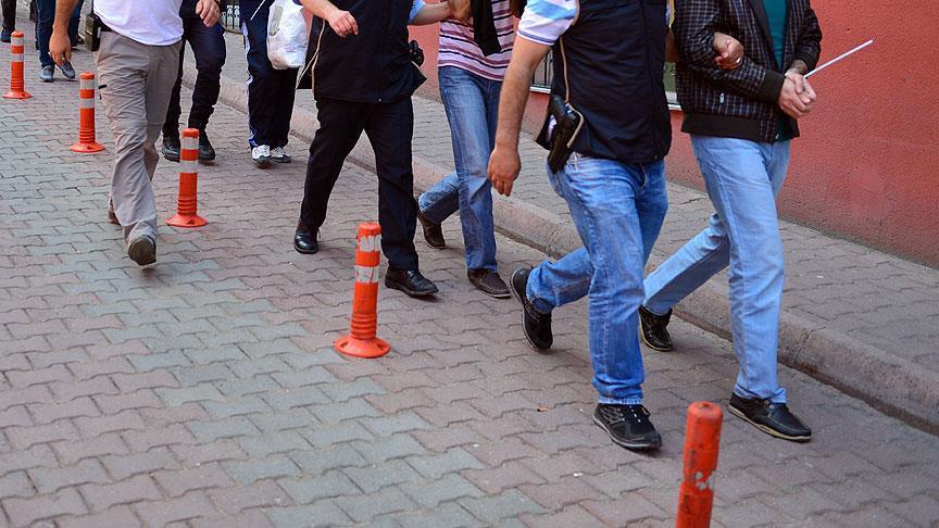 Police detains 11 Turkish bank employees over FETO ties