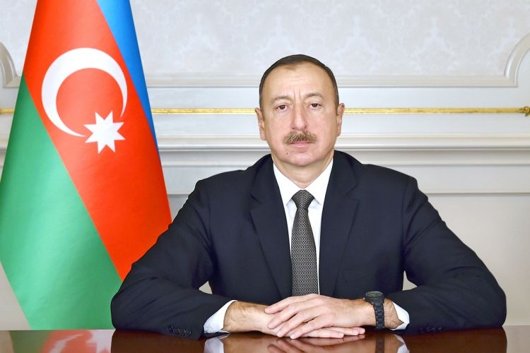 Ilham Aliyev congratulates his Portuguese counterpart on national holiday