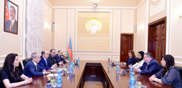 Azerbaijan, Bulgaria discuss cooperation