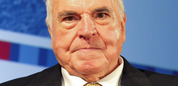 Helmut Kohl, Germany’s reunification chancellor, dies aged 87