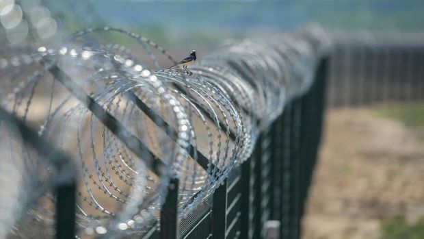 Turkey building a new wall across Armenia border