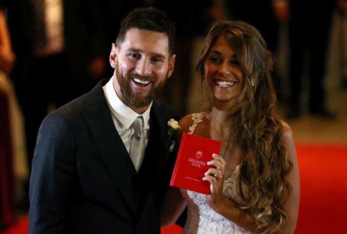 Messi marrying childhood sweetheart in Argentina hometown 